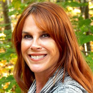 Liz Naro, Founder/Vice President